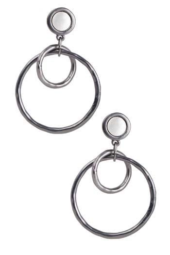 Linked Hoop Earrings in Brushed Gunmetal Silver